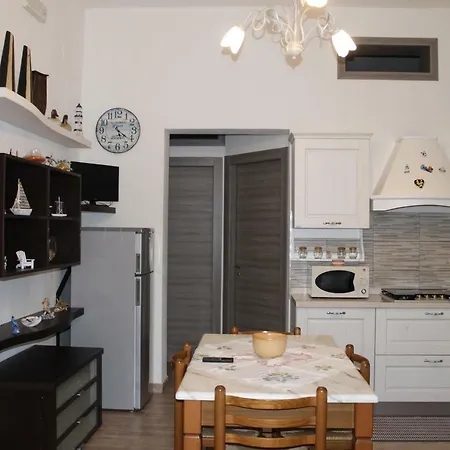 L'ancora Apartment *